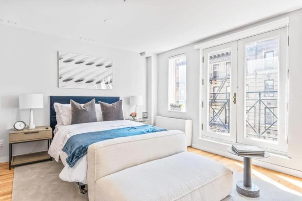 Luxe Studio With Charming Juliet Balcony Apartment New York Exterior foto